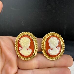 Vintage Carolee Cameo Clip On Earrings Gold Tone Oval Twisted Border Signed